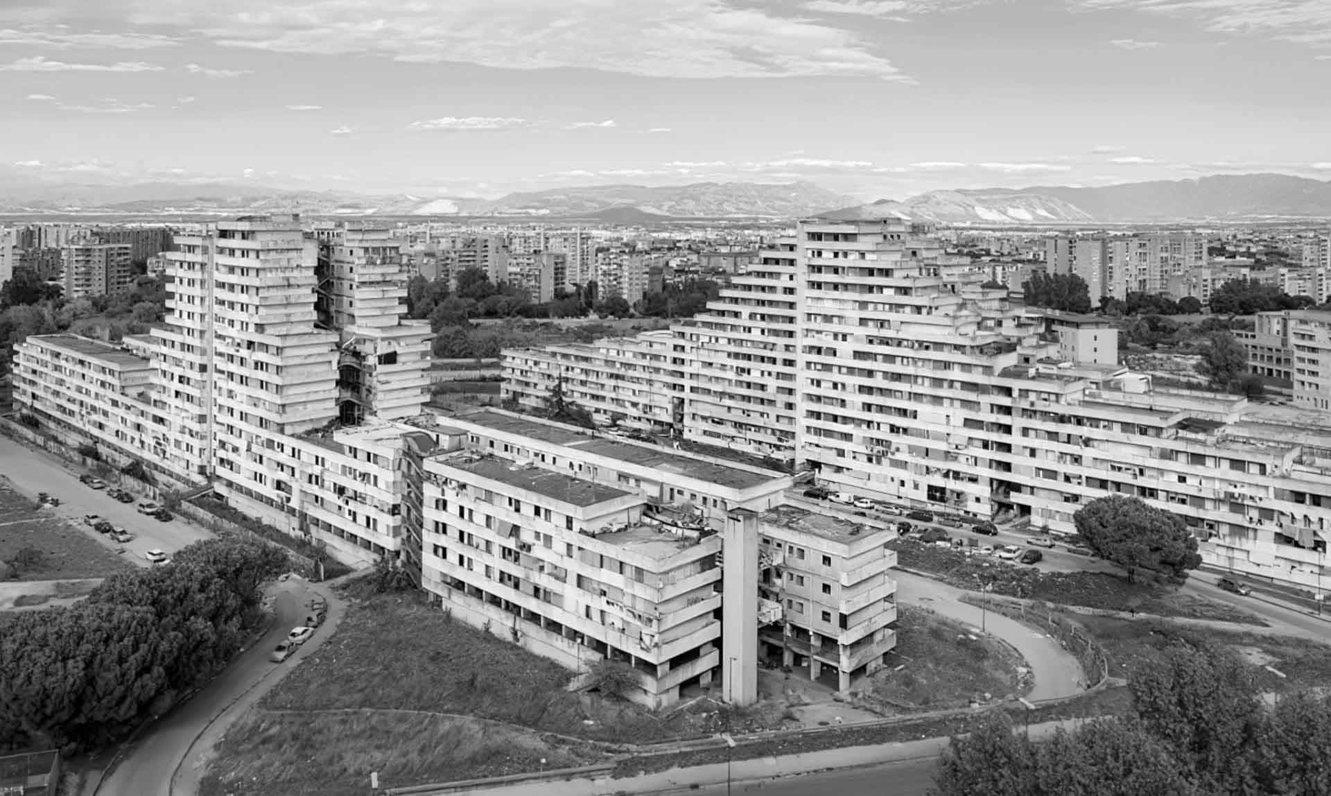 Scampia cambia volto: dopo la demolizione delle Vele, per settembre 100 case