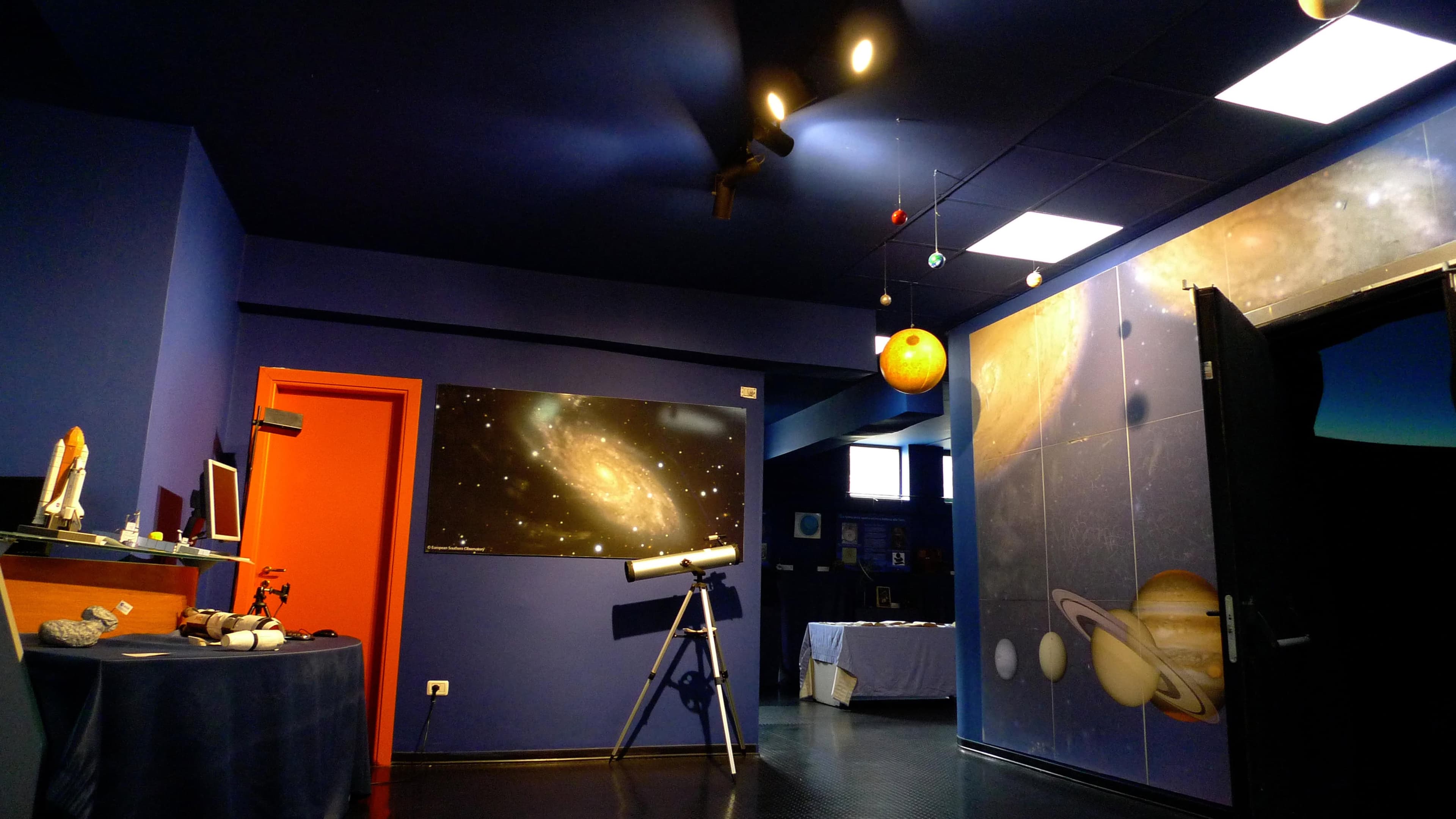 Caserta con gli occhi alla Luna: osservazione gratuita dell’eclissi dal Planetario