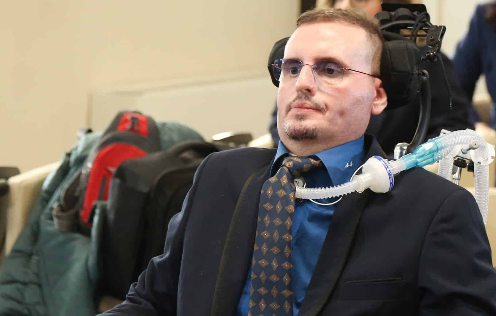 La denuncia di Antonio Tessitore, malato di SLA: «Io dimenticato dallo Stato»