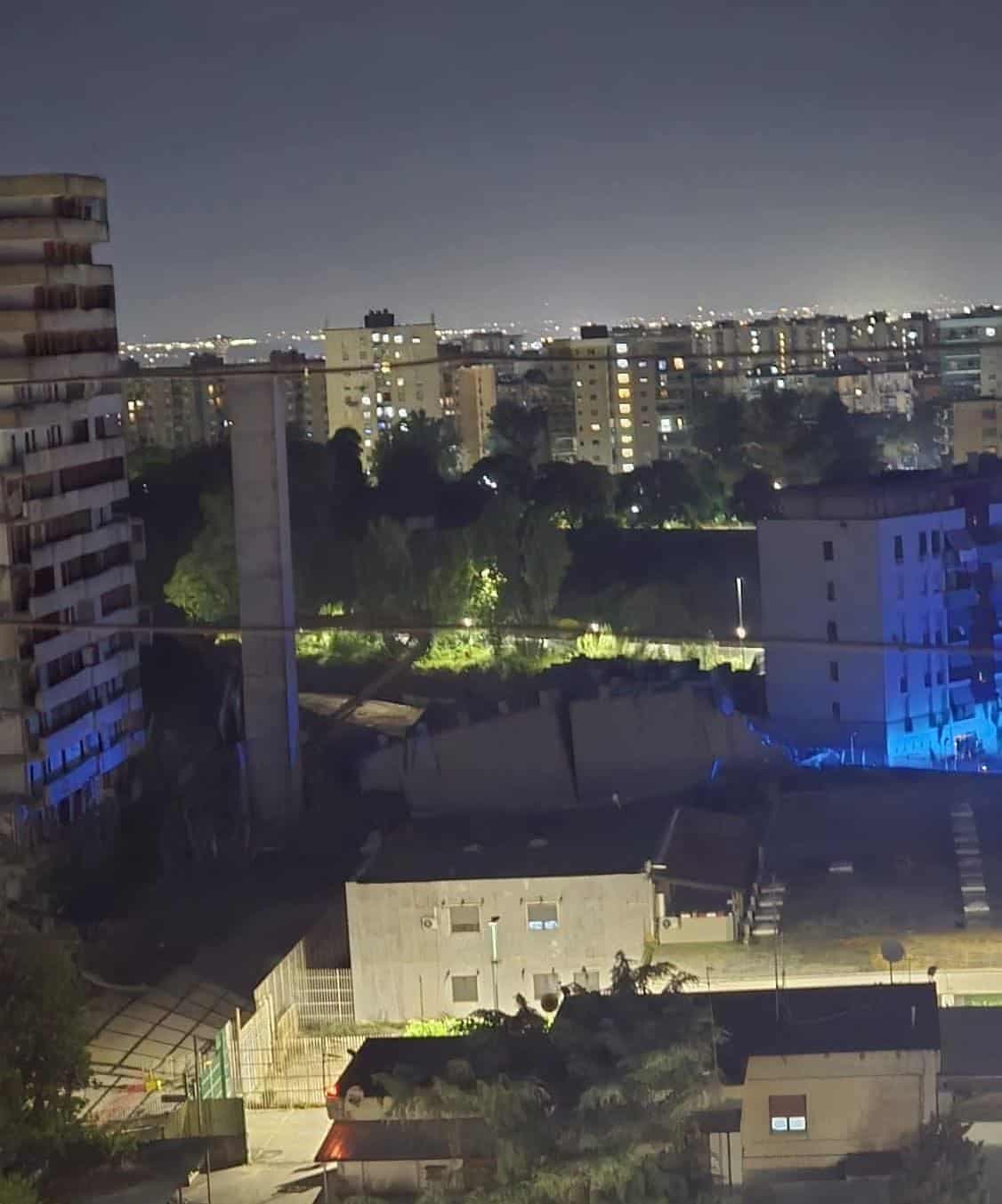 Crolla una parte della Vela Rossa a Scampia: notte di paura tra polvere ed evacuazioni