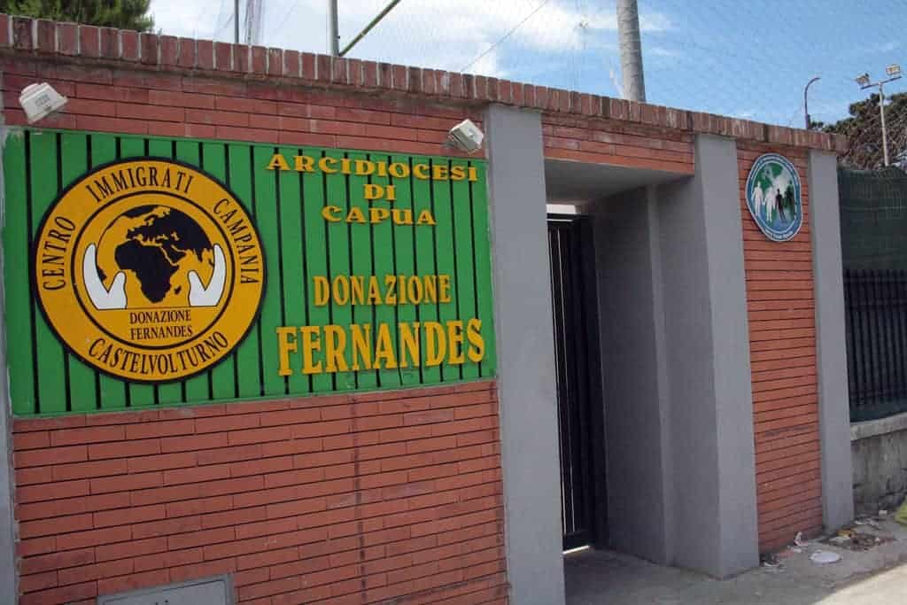 Castel Volturno, assemblea pubblica al Centro Fernandes sul tema CPR: confronto tra istituzioni, associazioni e cittadini