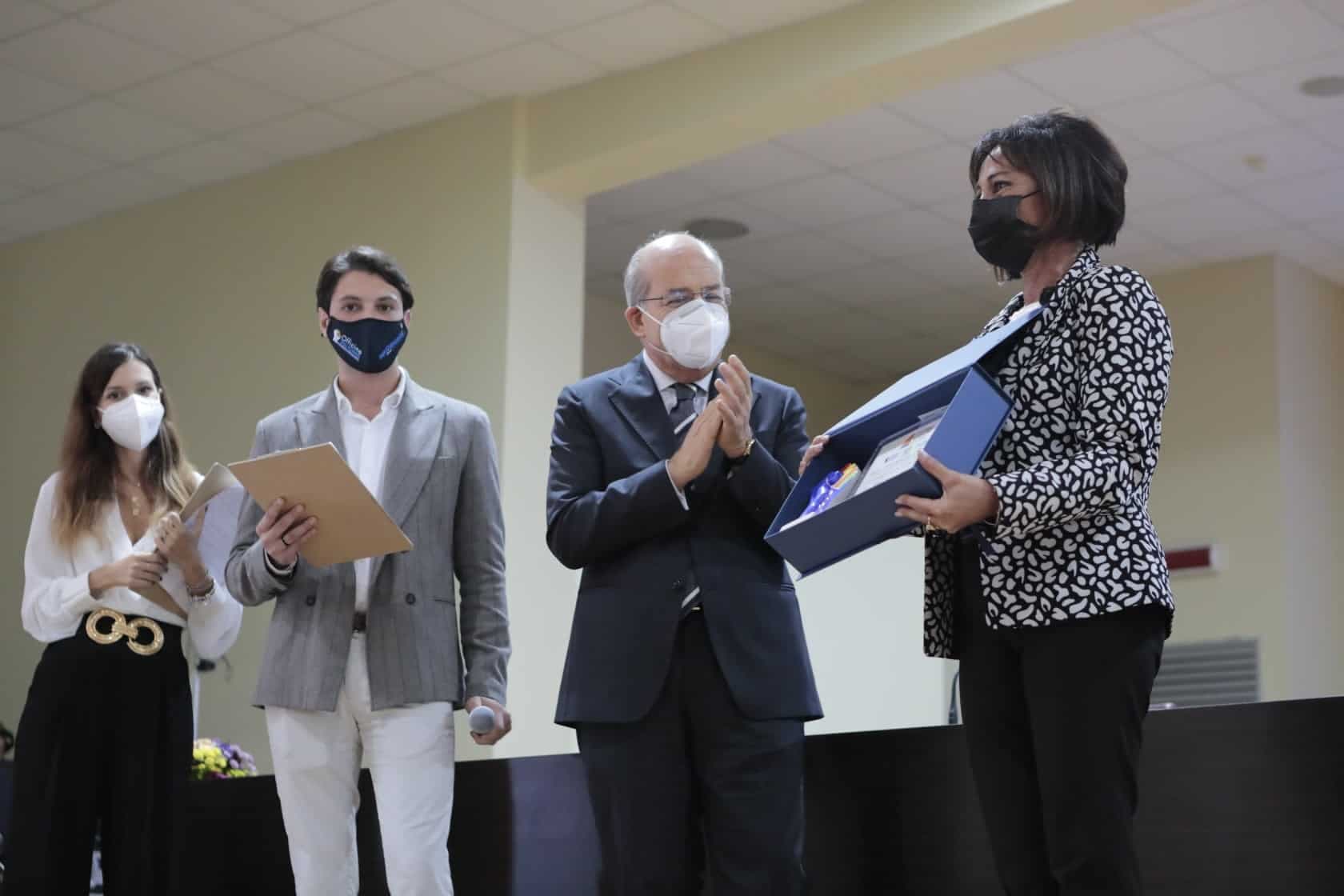 SPECIALE PREMIO - "Ogni giorno più orgogliosa dei miei studenti": interviene la Preside dell’ISIS Vincenzo Corrado, Angela Petringa