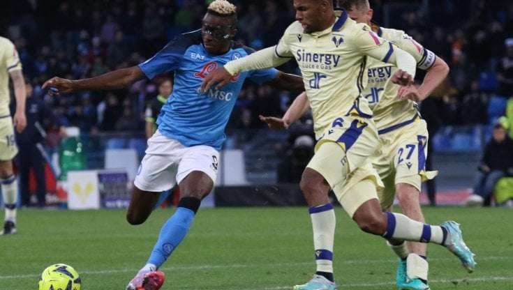 Turnover e pareggio al Maradona, frenata del Napoli contro il Verona