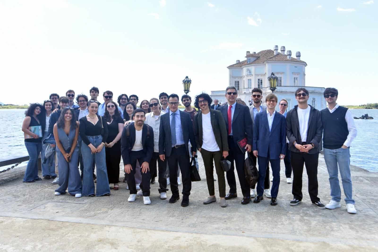 "Colori contro la mafia", di Bari: "Officina Volturno impegnata quotidianamente nel contrasto alle mafie"