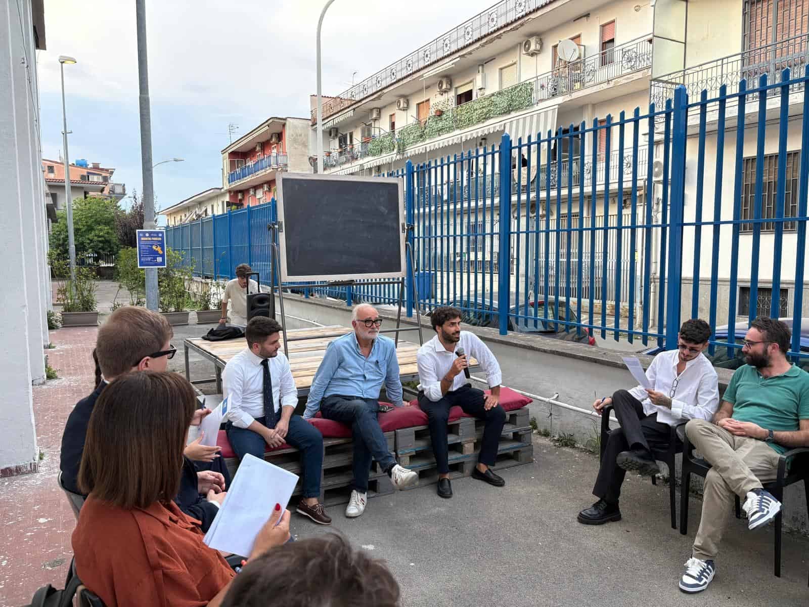 Il consigliere Davide D'Errico a Frattamaggiore per una legge sui giovani