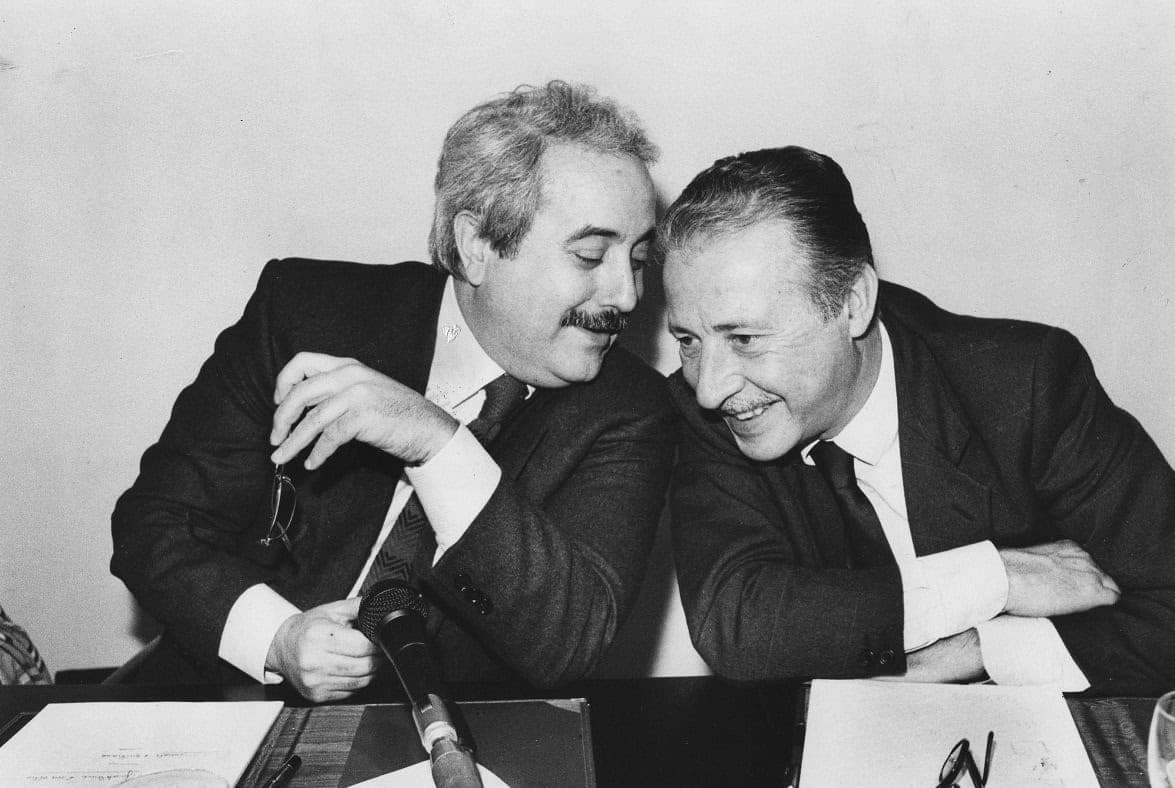 Come proteggiamo gli uomini dello Stato minacciati dalla mafia?